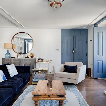 Apartment Master Deco Gem In Baixa Lisbon